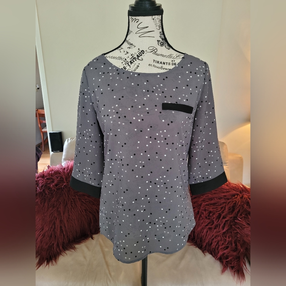 Smartset womans beautiful blouse. Size xsmall.